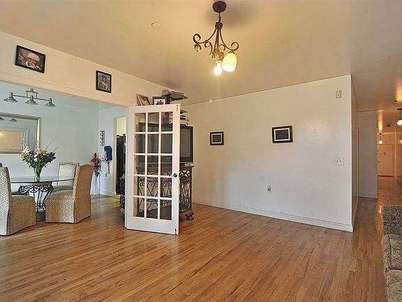 4th image of 45 W 110th St APT 2F