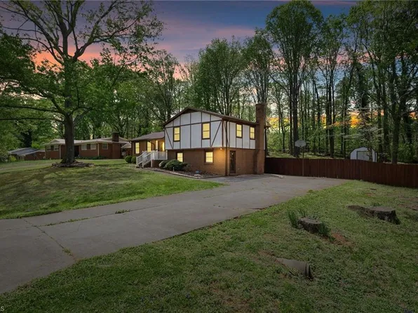 630 Shellhabour Blvd, Rural Hall, NC 27045