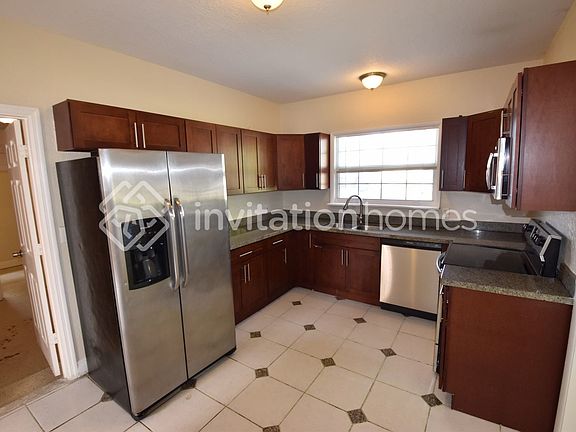 3rd image of 4327 Herndon Dr