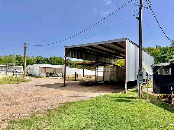 3rd image of 4221 N Union Rd