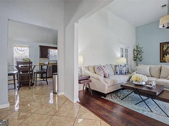3rd image of 2133 Eagles Nest Cir