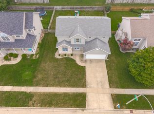1410 Tralee Ln, Bloomington, IL 61704
