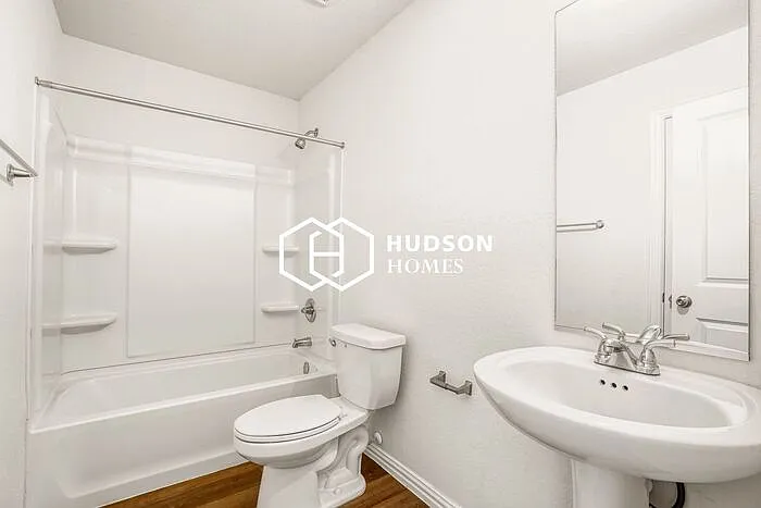 222 Garcia St — Photo 11