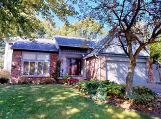 2230 Wake Robin Dr, West Lafayette, IN 47906