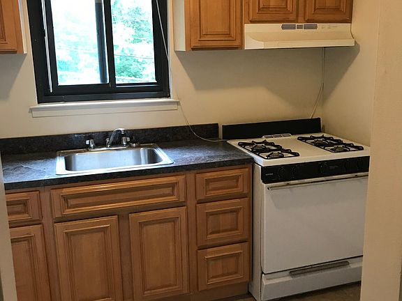 2nd image of 105 N Kensico Ave #5B