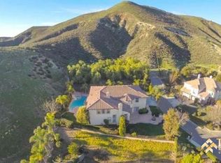284 Bluffside Ln, Simi Valley, CA 93065