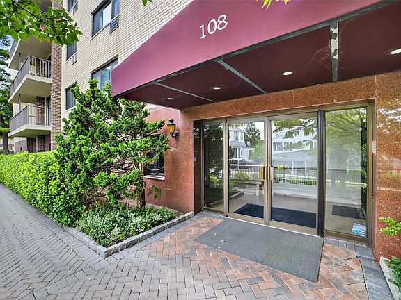 5th image of 108 Sagamore Road #5F