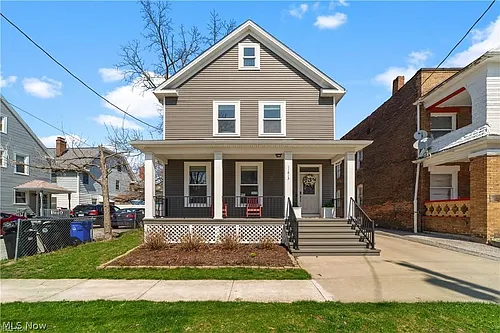 11813 Wade Park Ave Photo 1
