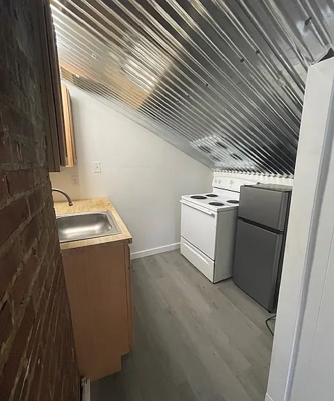 1623 Highland Ave #C — Photo 8