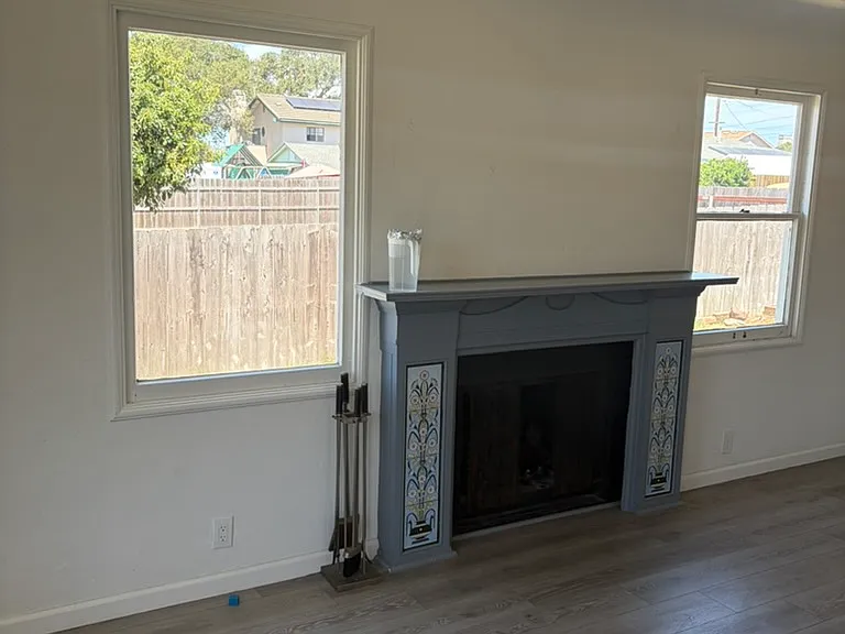 1531 Newport Ave — Photo 4