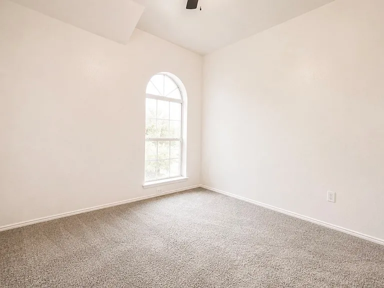 1759 Oneal St — Photo 10