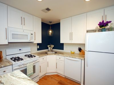 8 Henley Dr, Somerset, NJ, 08873