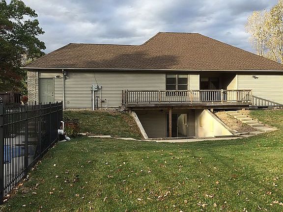 2nd image of 204 Westwood Dr
