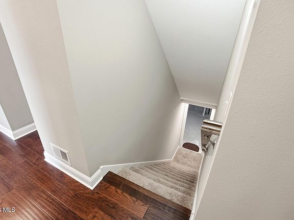 3rd image of 14961 Stonebridge Ln