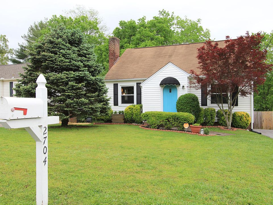1st image of 2704 Avondale Ave