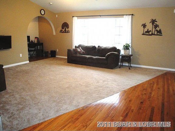 2nd image of 132 Eagles Aire Ct
