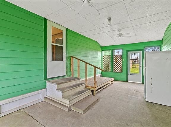 3rd image of 2511 Glenlea St