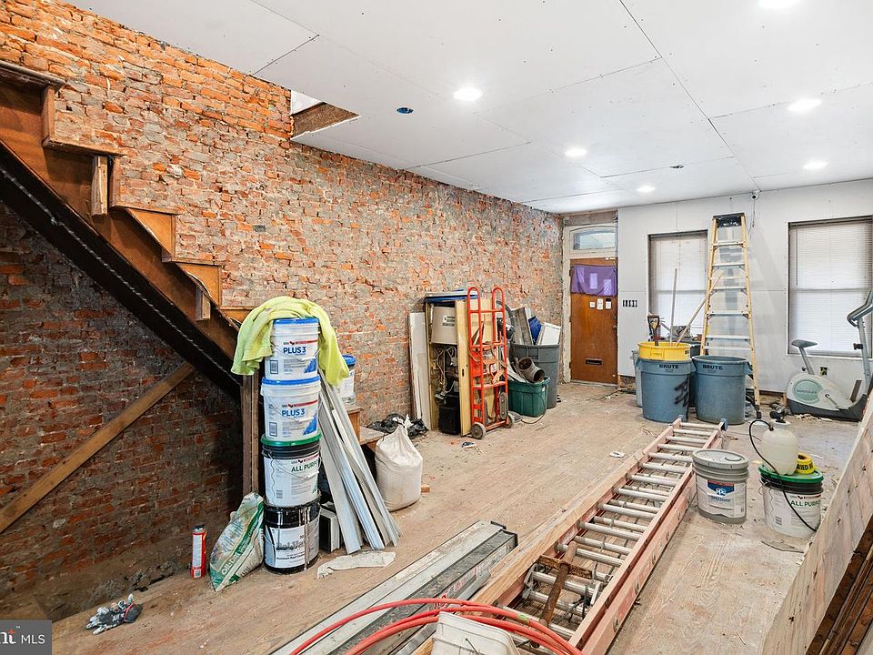 1st image of 2517 E York St
