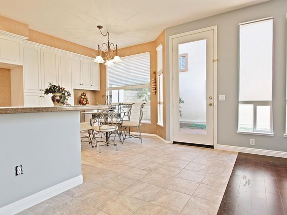 3rd image of 2880 La Plata Dr