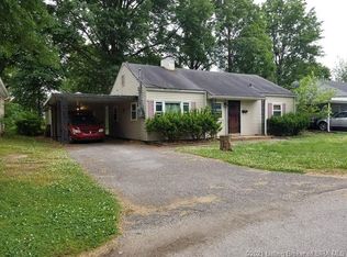 1536 Lynnedale Dr, Jeffersonville, IN 47130