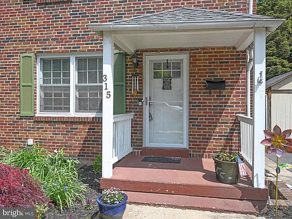 4th image of 315 Oak Hill Dr