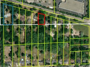 6 Collier Rd, Auburn Hills, MI 48326