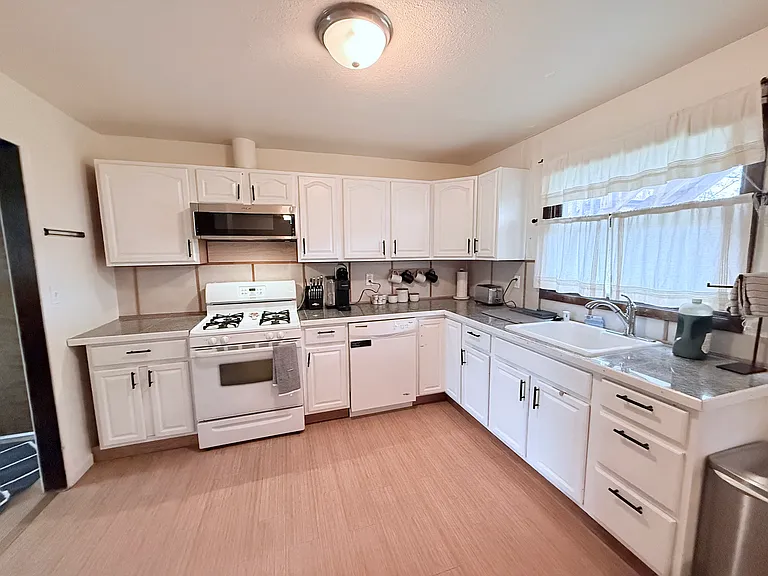 16943 Coronado Rd #A — Photo 4