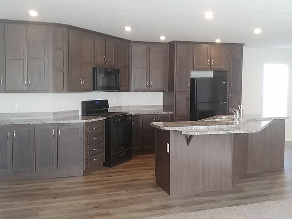 2nd image of 6154 Northwood Cir #418