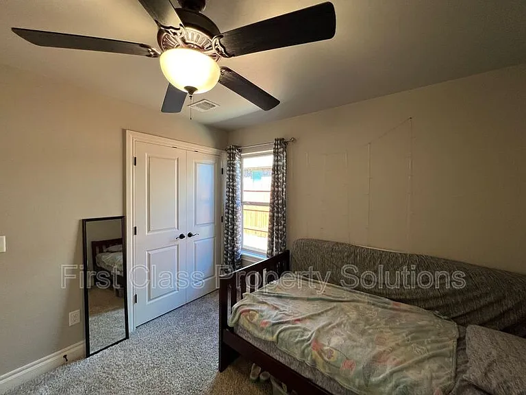 3116 Drake Crest Dr — Photo 35