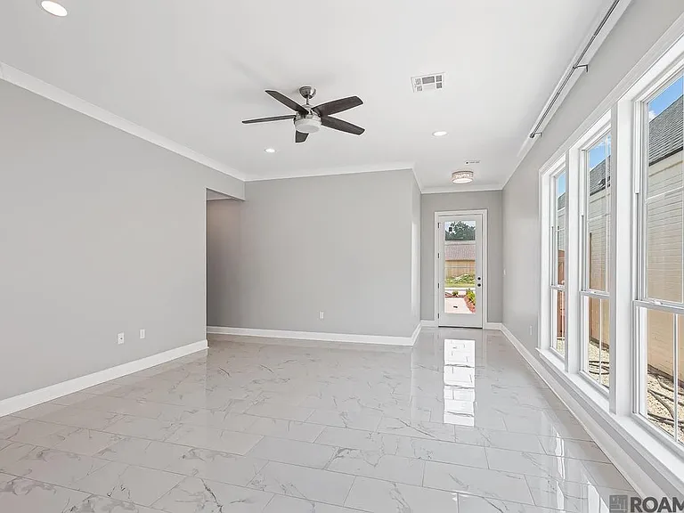15513 Fields Creek Ave — Photo 3