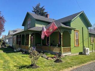 359 SE Court St, Dallas, OR 97338