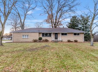 6877 Glenmere Ave NE, Canton, OH
