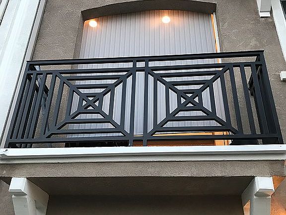 4th image of 14838 W Maple Ter