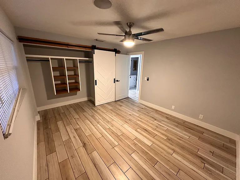 4518 W Rogers Ave — Photo 12