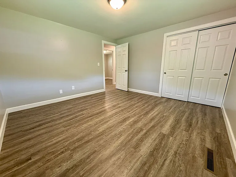 4409 Primrose Ln — Photo 15