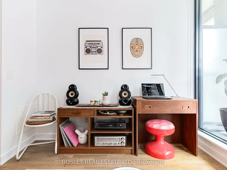 8 Dovercourt Rd #221 — Photo 3