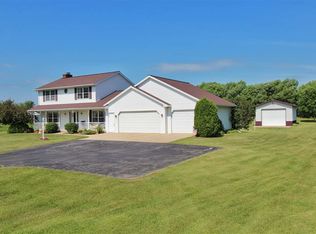 3924 Stone Wall Dr, De Pere, WI 54115