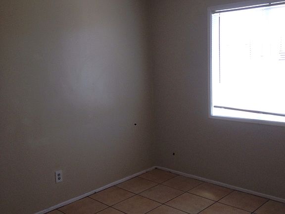5th image of 14723 S Berendo Ave
