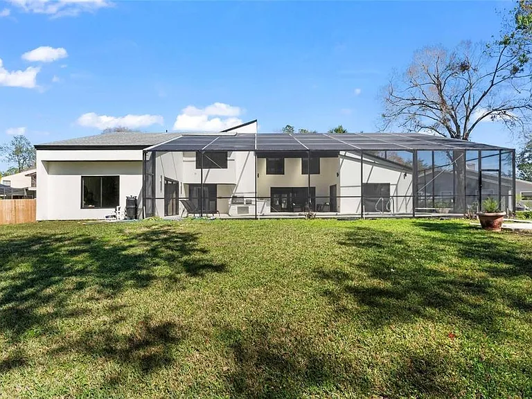 4520 Pine Hollow Dr — Photo 37