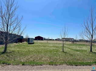 507 Codgers Cove Rd, Pierre, SD 57501