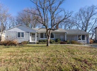 72 Soundview Dr, Stamford, CT 06902
