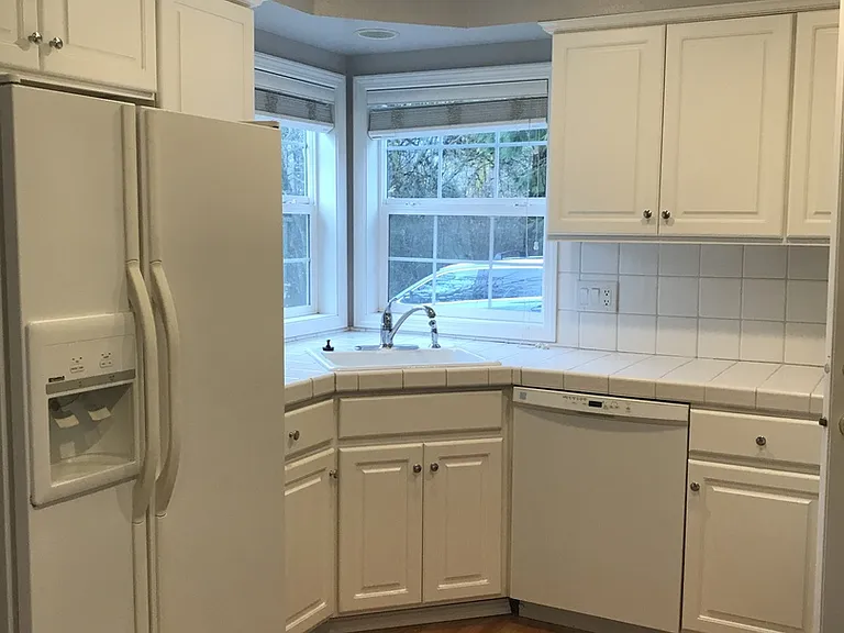 11950 NW Thompson Rd — Photo 2