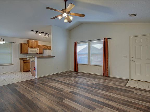 5th image of 2020 24th Ave SE