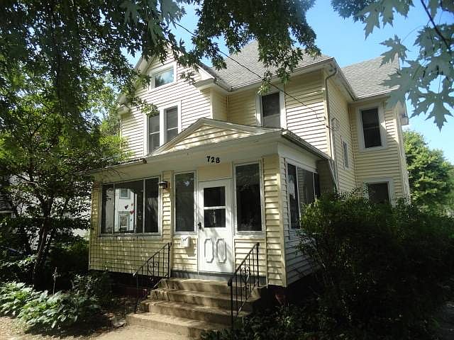 1st image of 728 E 2nd Ave