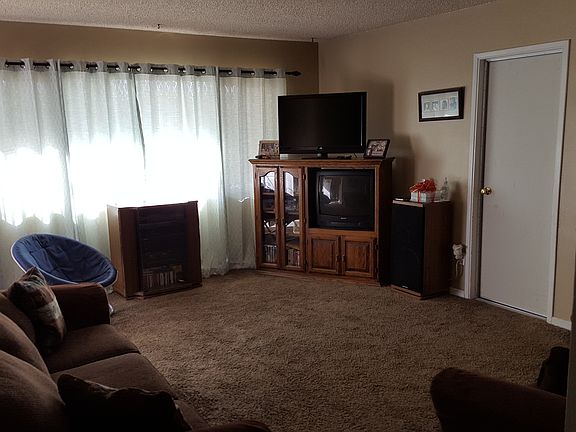 3rd image of 16576 City View Dr