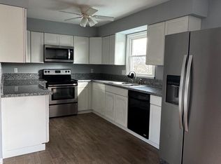 6739 Huntland Dr, Bealeton, VA 22712
