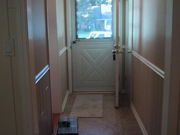 3rd image of 6431 W 101st St
