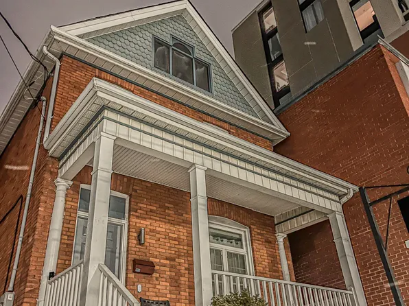 166 Queen St, Kingston, ON K7K 1B1