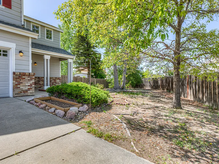 4335 Brush Creek Rd — Photo 4