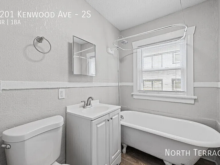 4201 Kenwood — Photo 20